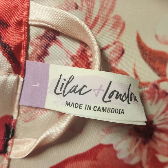 Satin Robe - Picture 5 of 9